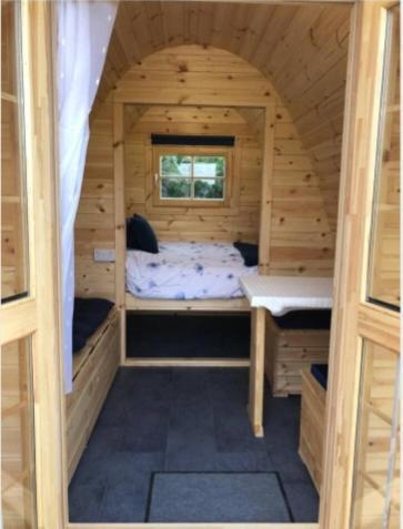 Pen Y Buarth Pod - Caravan Site เคอร์นาวอน ภายนอก รูปภาพ